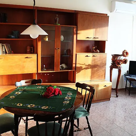Seagull Livingston Sleeps 6 Апартаменты *