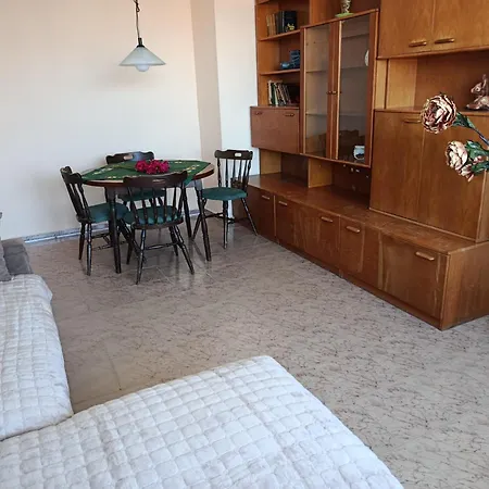 Апартаменты Seagull Livingston Sleeps 6